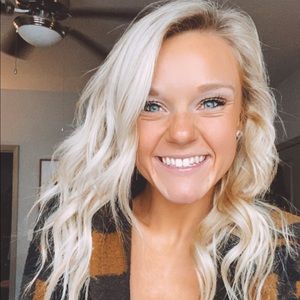 Meet your Posher, Jenna